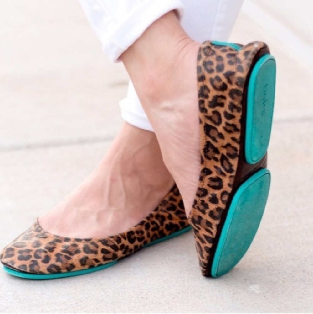 Tieks Leopard Print Flats – Women’s Size 6